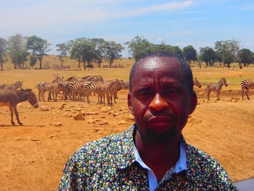Житель Кении в одиночку спасает животных от засухи