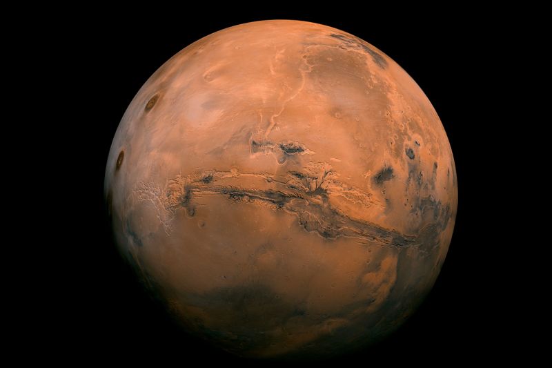Масса Марса могла бы быть в 2 раза больше земной