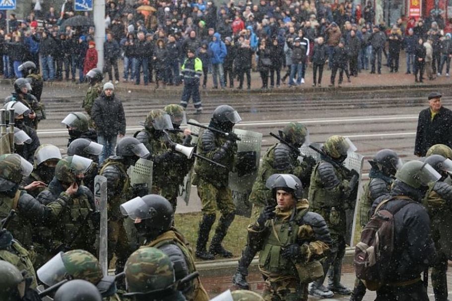 Украинские радикалы едут на минский Майдан? В сеть слили переписку украинских политиков 
