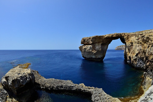 На Мальте обрушилась знаменитая скала