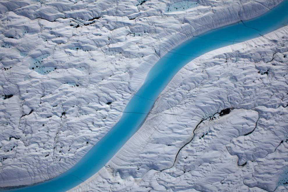 Льды Гренландии стремительно тают